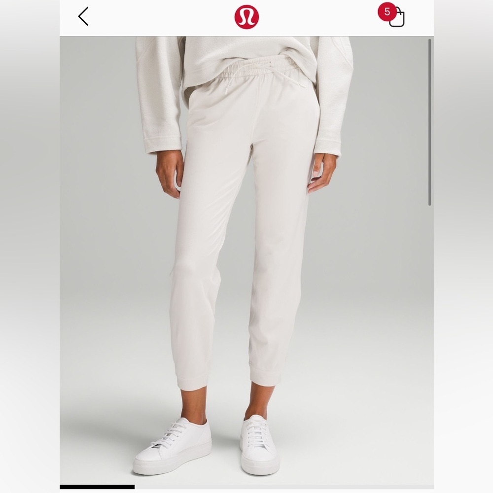 Soft Jersey Classic-Fit Mid-Rise Jogger in Heathered Bone